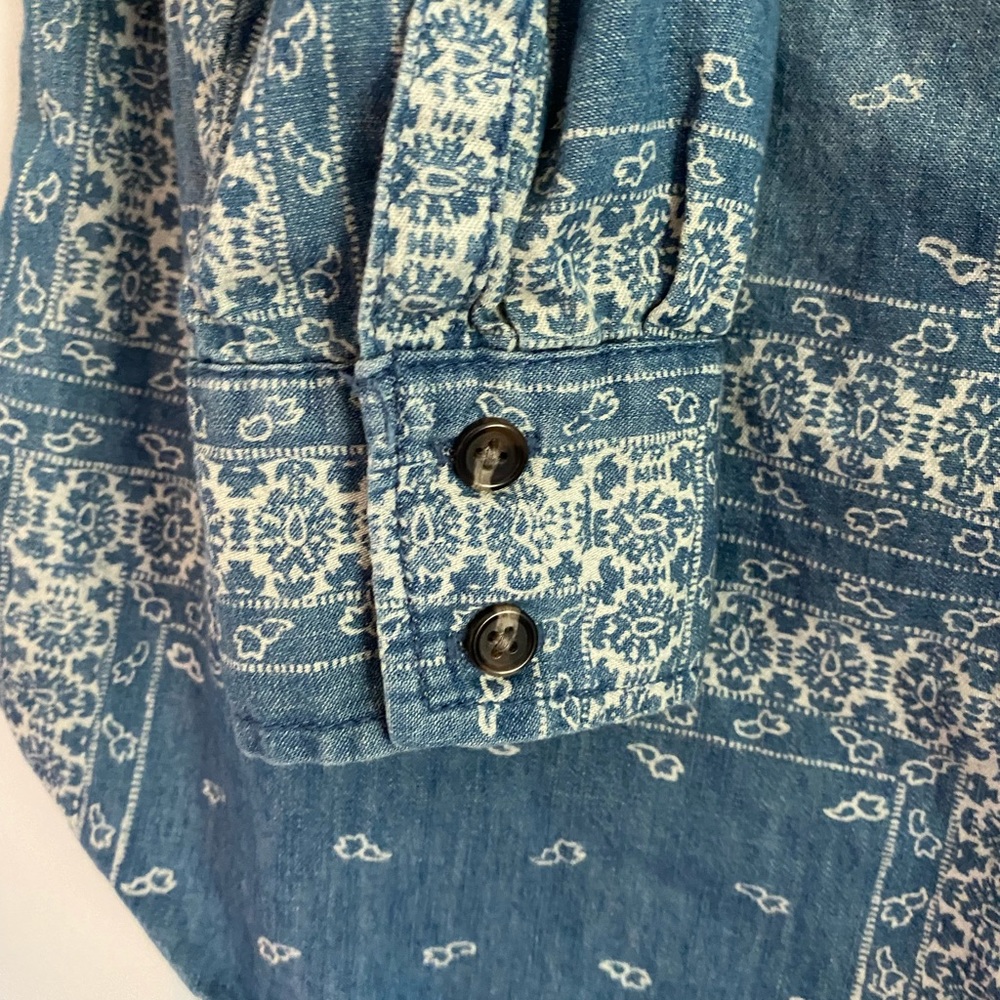 Boho Denim Long Sleeve Button Down Shirt/Blouse Medium - Picture 9 of 11